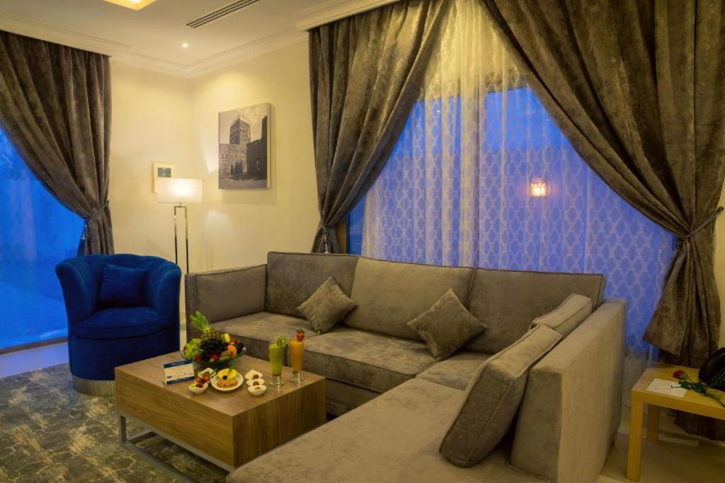 Swiss International Hotel Villas Unaizah - Al Qassim Экстерьер фото